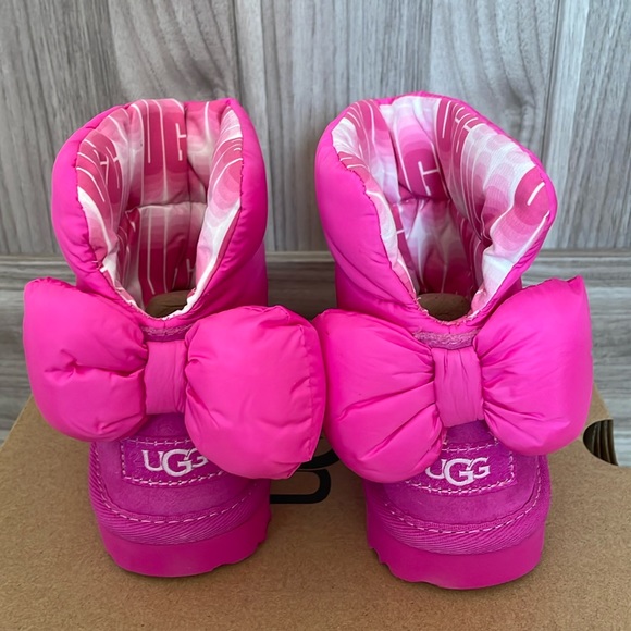 UGG NWT pink bailey bow maxi boots, baby girl size 7. - Picture 1 of 9